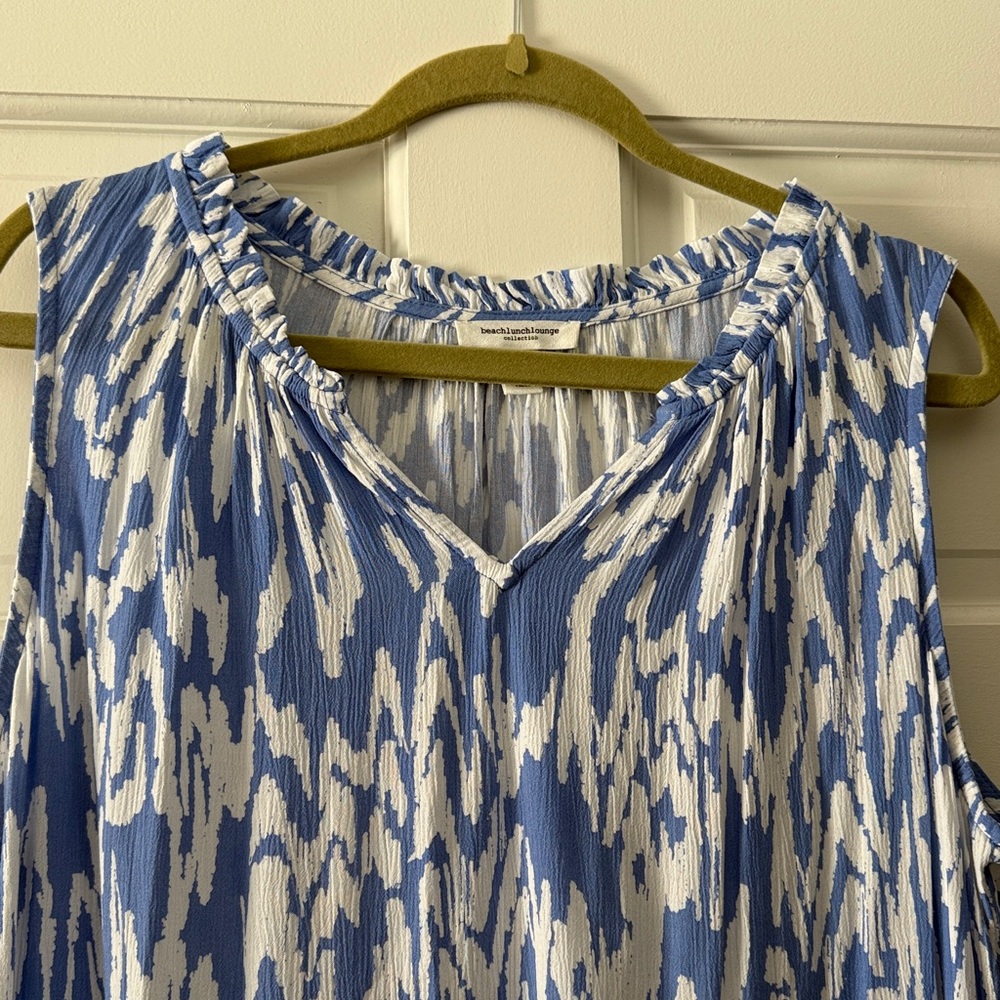 beachlunchlounge Blue and White Patterned Midi Dress - Picture 3 of 4